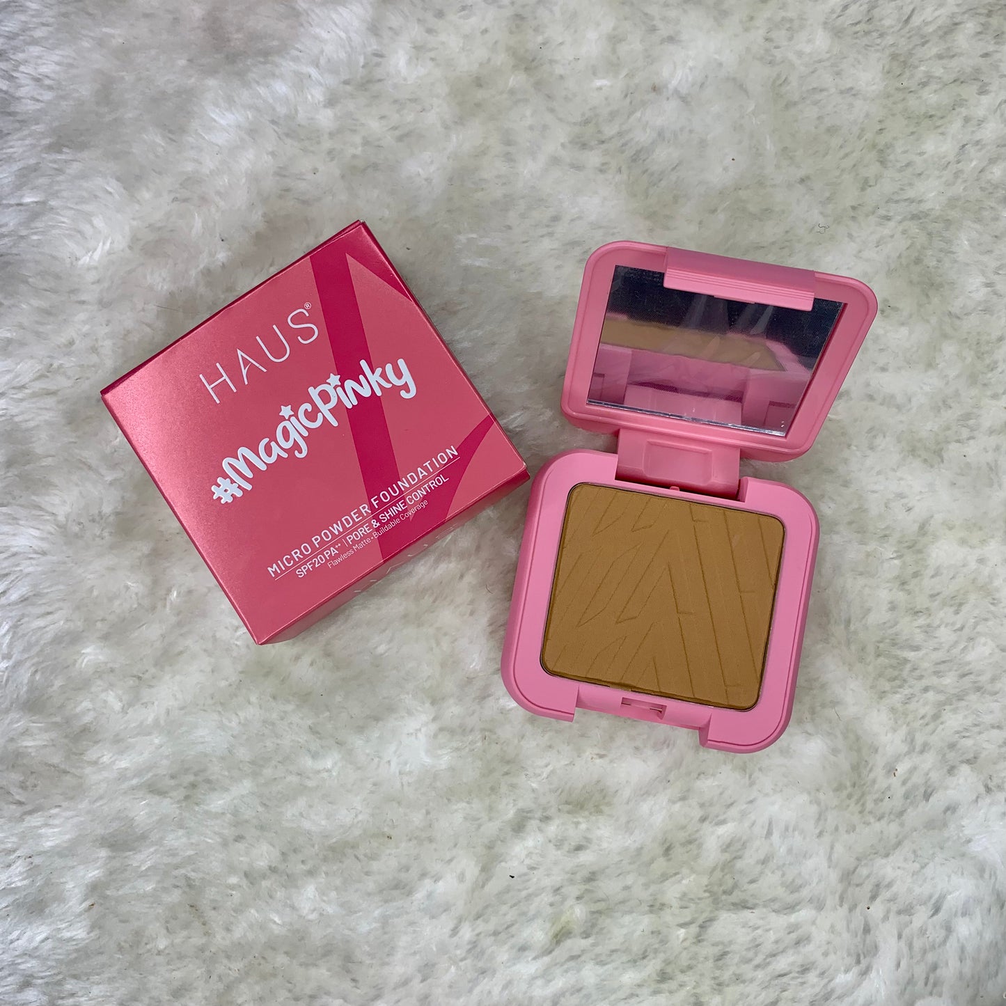 HAUS | KINAXHAUS Magic Pinky Powder Foundation